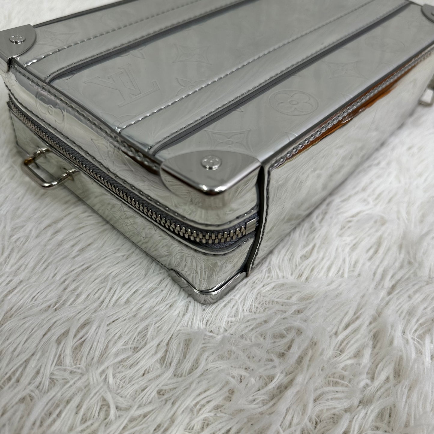 Louis Vuitton Silver Box Crossbody Bag (Pre-owned)