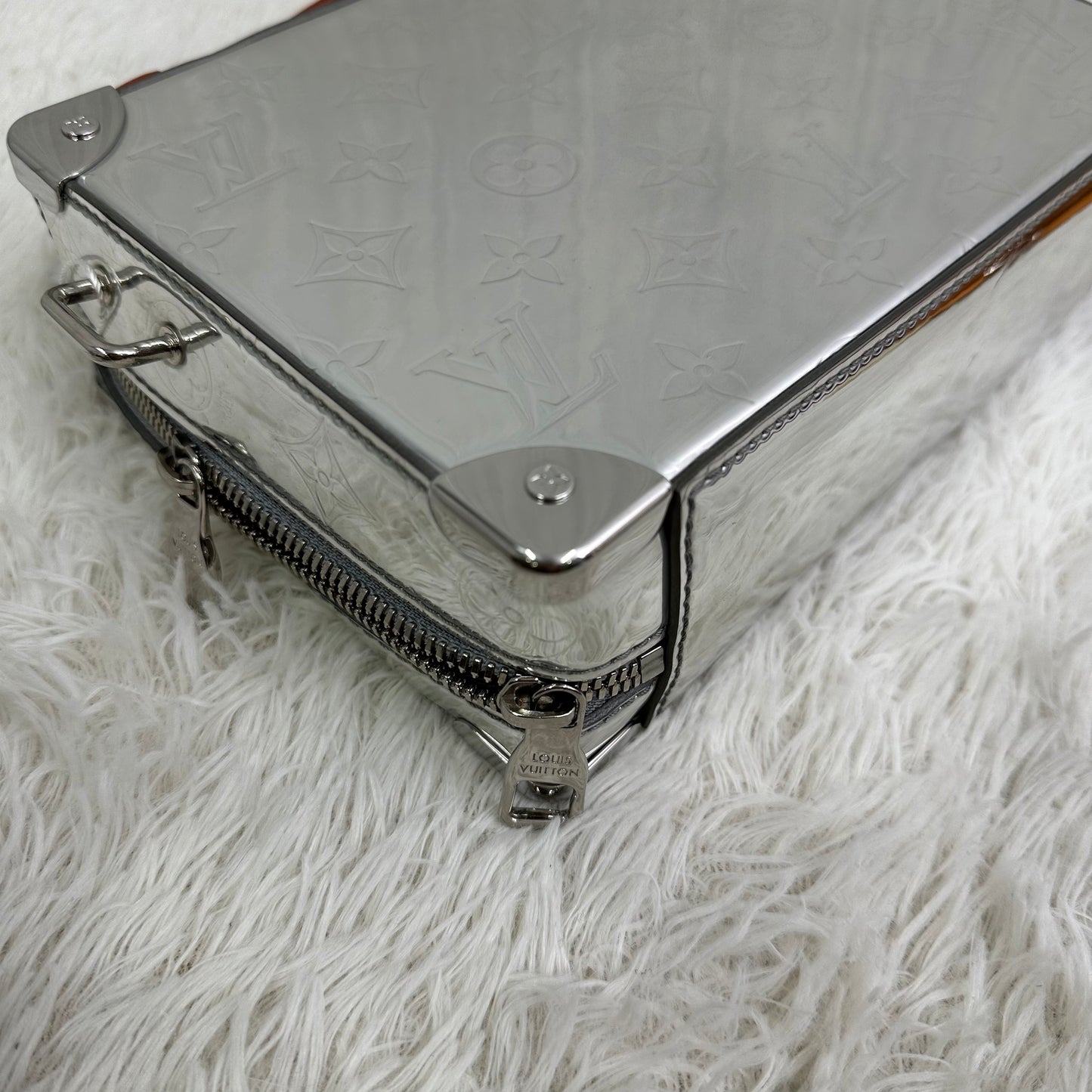 Louis Vuitton Silver Box Crossbody Bag (Pre-owned)