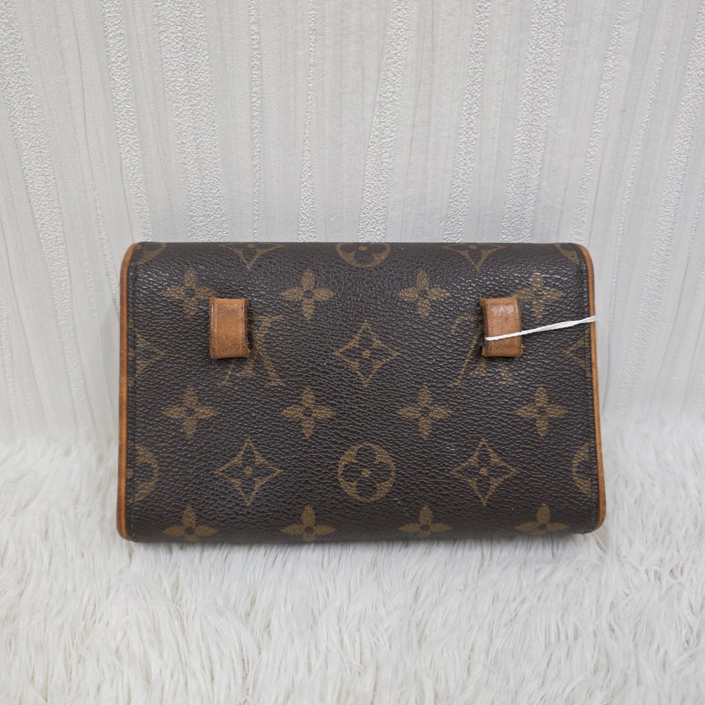 Louis Vuitton Monogram Crossbody Bag (Pre-owned)