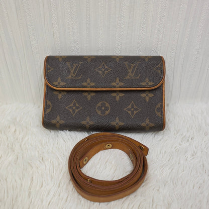 Louis Vuitton Monogram Crossbody Bag (Pre-owned)