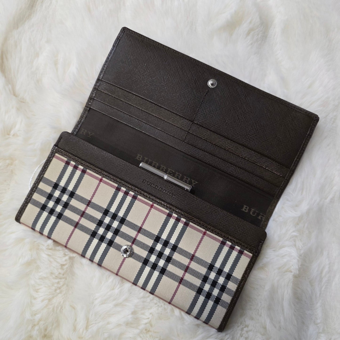 BURBERRY Long Wallet (Pre-owned)