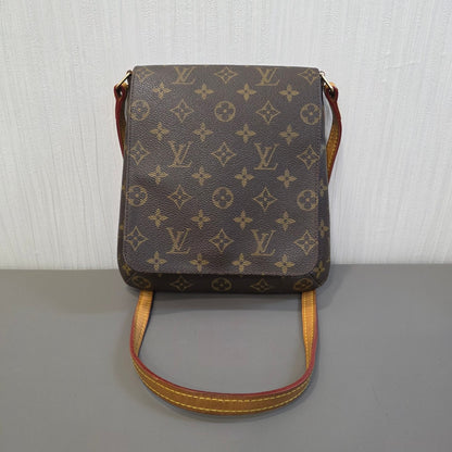Louis Vuitton Monogram Crossbody Bag (Pre-owned)