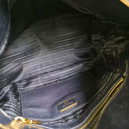 [Pre-loved]Prada nylon Tote Bag AA270