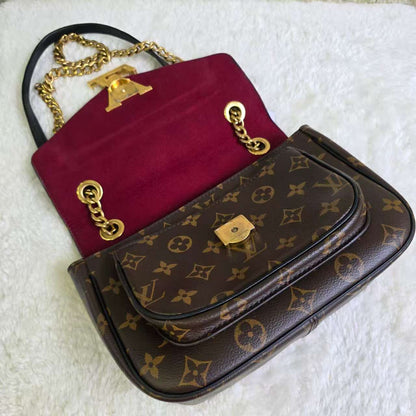 [Pre-loved] Louis Vuitton Tote Bag