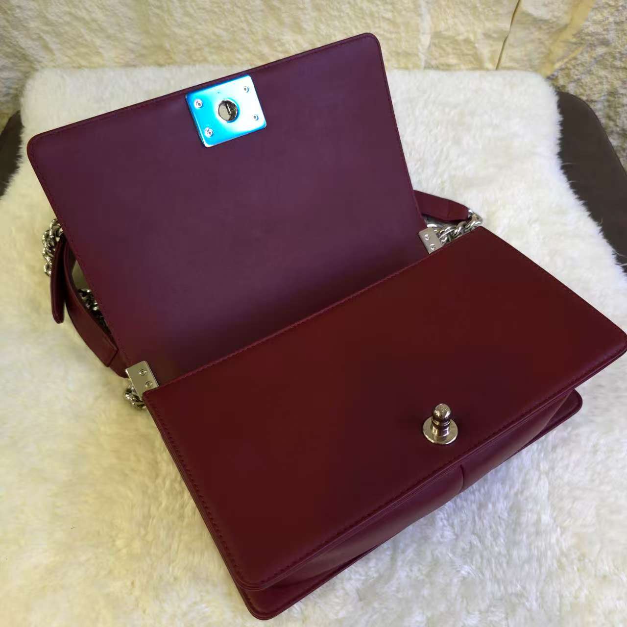 [Pre-loved] Chanel 22K LeBoy Chain Bag
