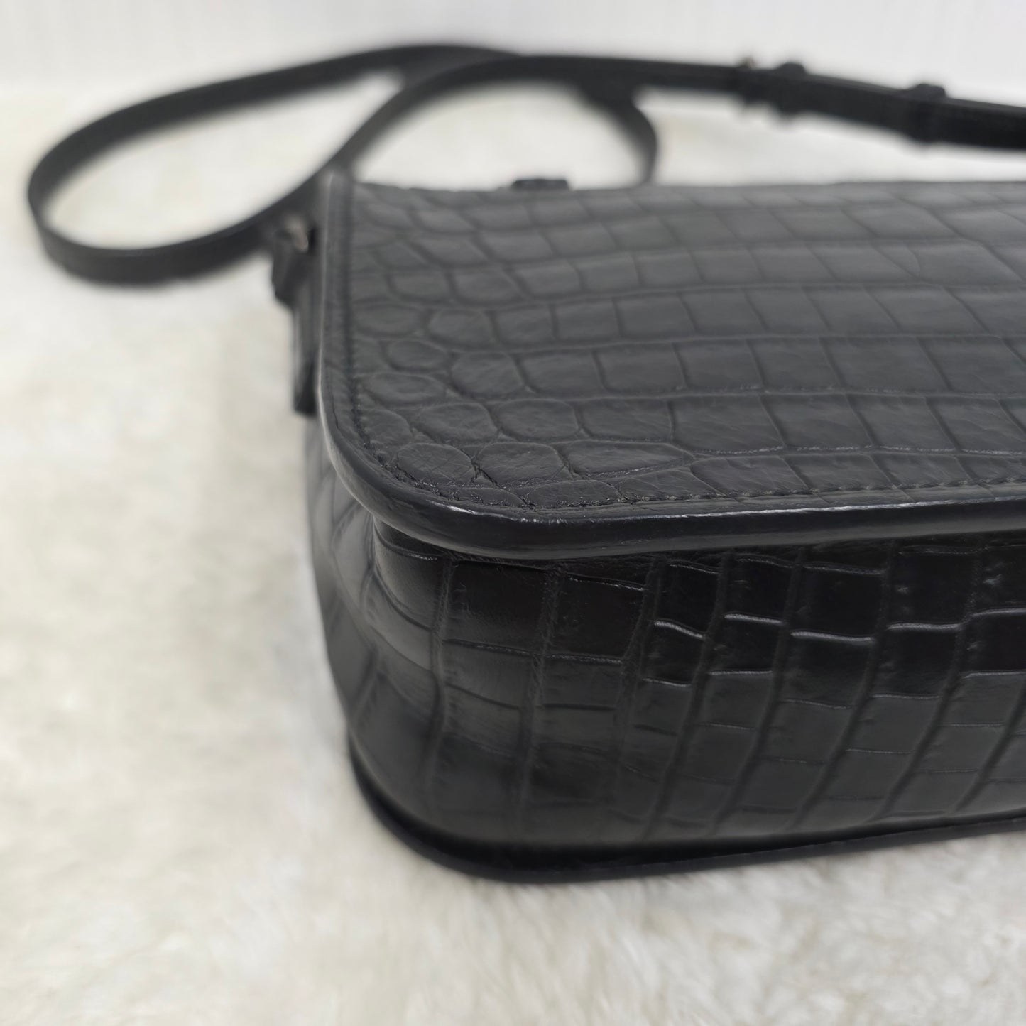 Yves Saint Laurent Black Croc Effect Leather Medium Charlotte Messenger Bag [Pre-Owned]