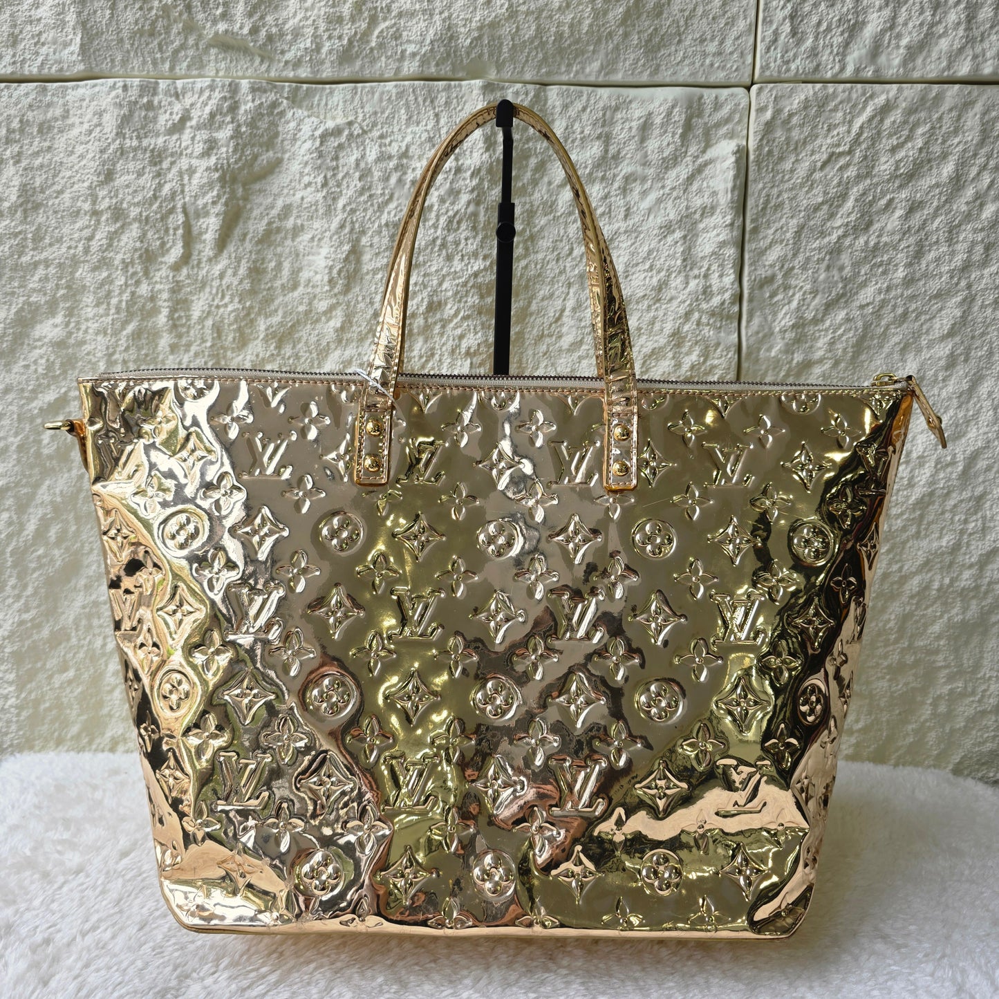 LOUIS VUITTON Bellevue PM Monogram Miroir Gold Handbag [Pre-Owned]