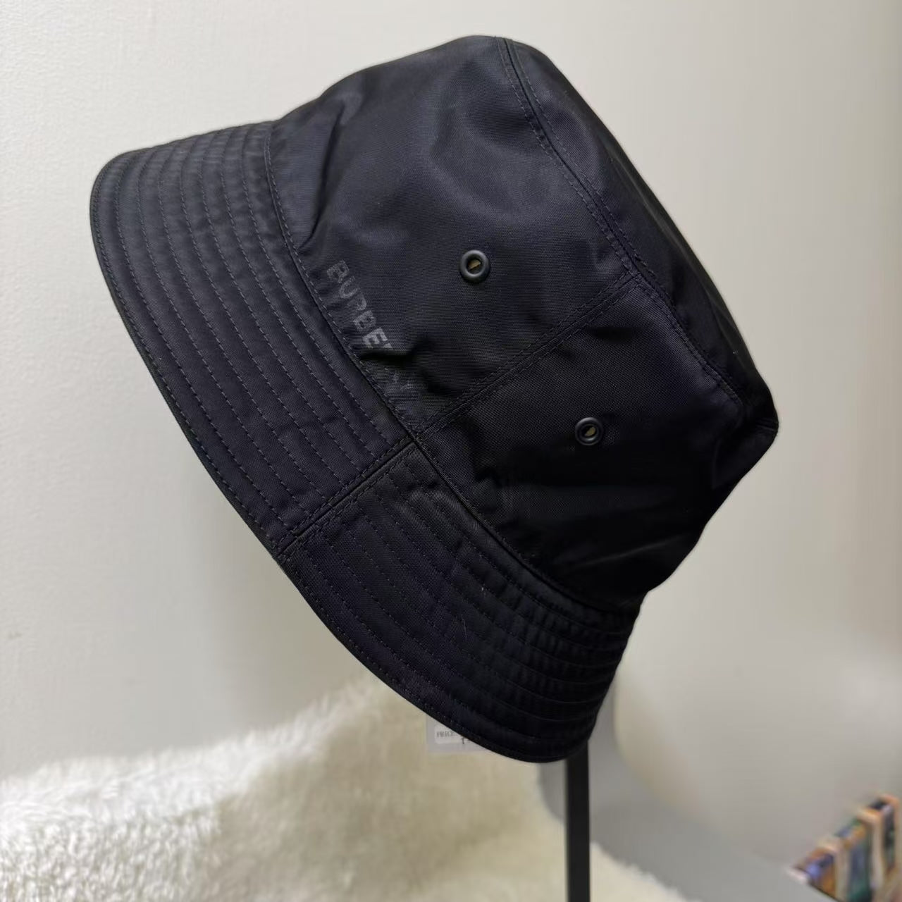 Burberry 黑色尼龙帽 [二手] 