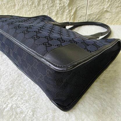Gucci GG Canvas Handbag [Pre-Owned]