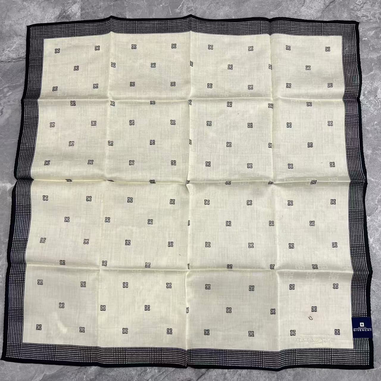 ジバンシィ ハンカチ【中古】 