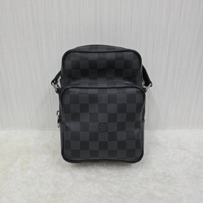 路易威登 Damier Graphite Rem N41446 单肩包 灰色 黑色 银色五金 斜挎包/手拿包 [二手] 