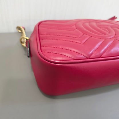 グッチ チェーンショルダーバッグ レッド【中古】 
