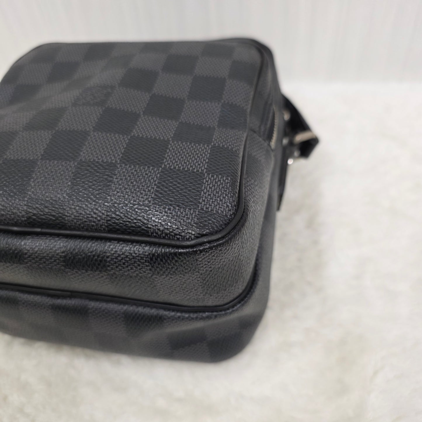 路易威登 Damier Graphite Rem N41446 单肩包 灰色 黑色 银色五金 斜挎包/手拿包 [二手] 