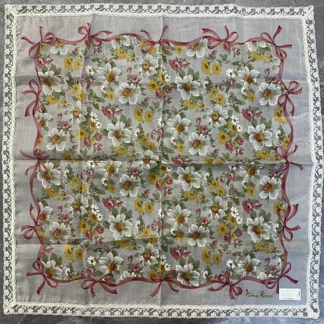NINA RICCI ハンカチ【中古】 