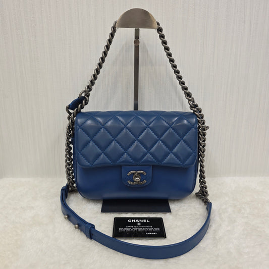 Chanel Matelassé Chain Shoulder Bag [Pre-Owned]