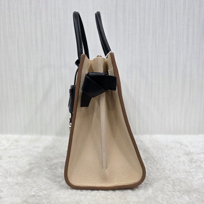 LOUIS VUITTON Vérité Tote MM [Pre-Owned]