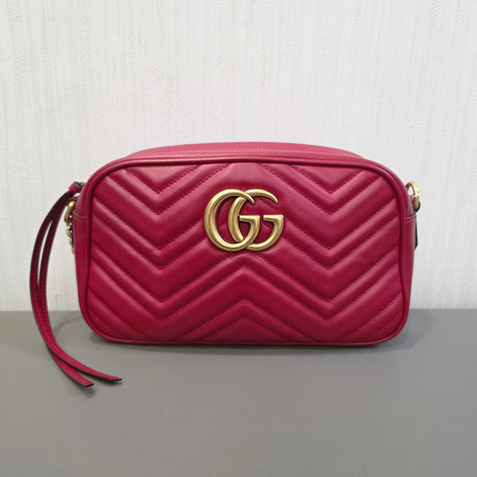 Gucci Chain Shoulder Bag Red [Pre-Owned]