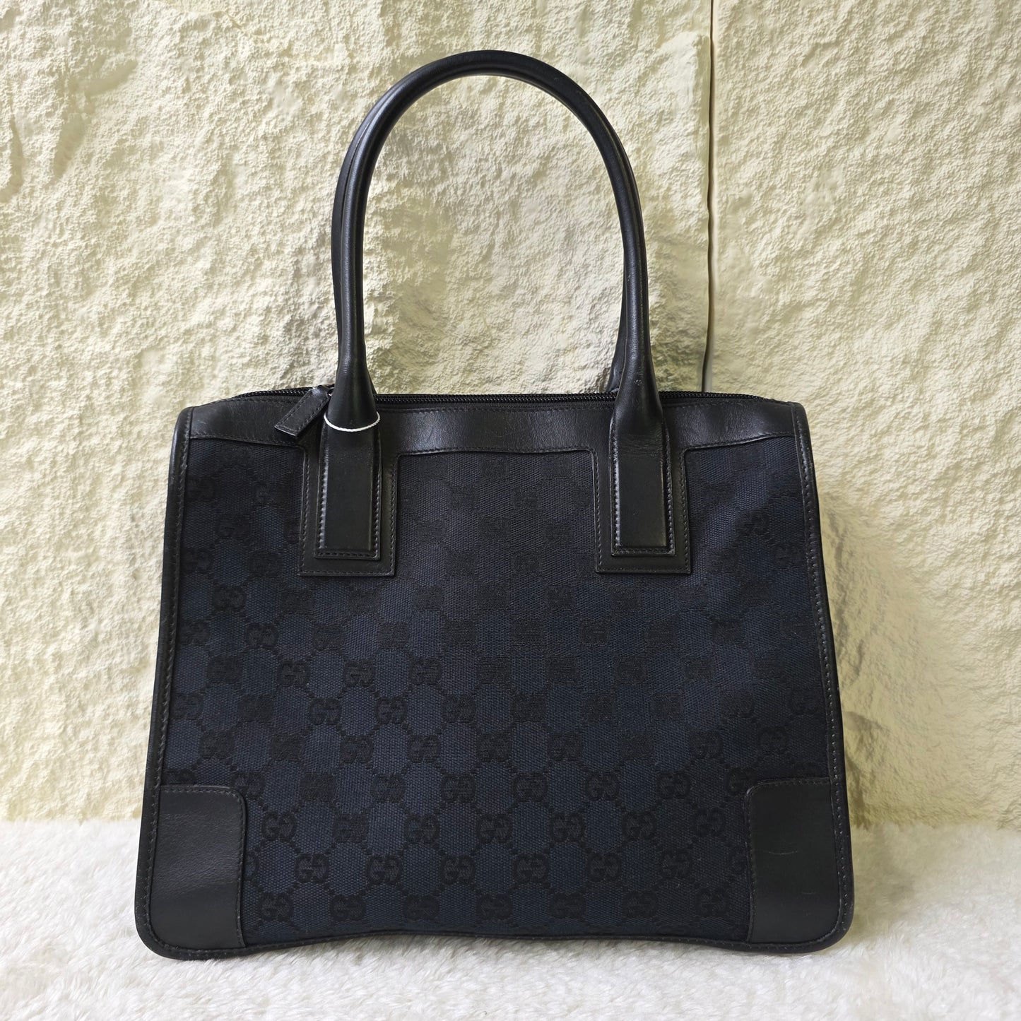 Gucci GG Canvas Handbag [Pre-Owned]