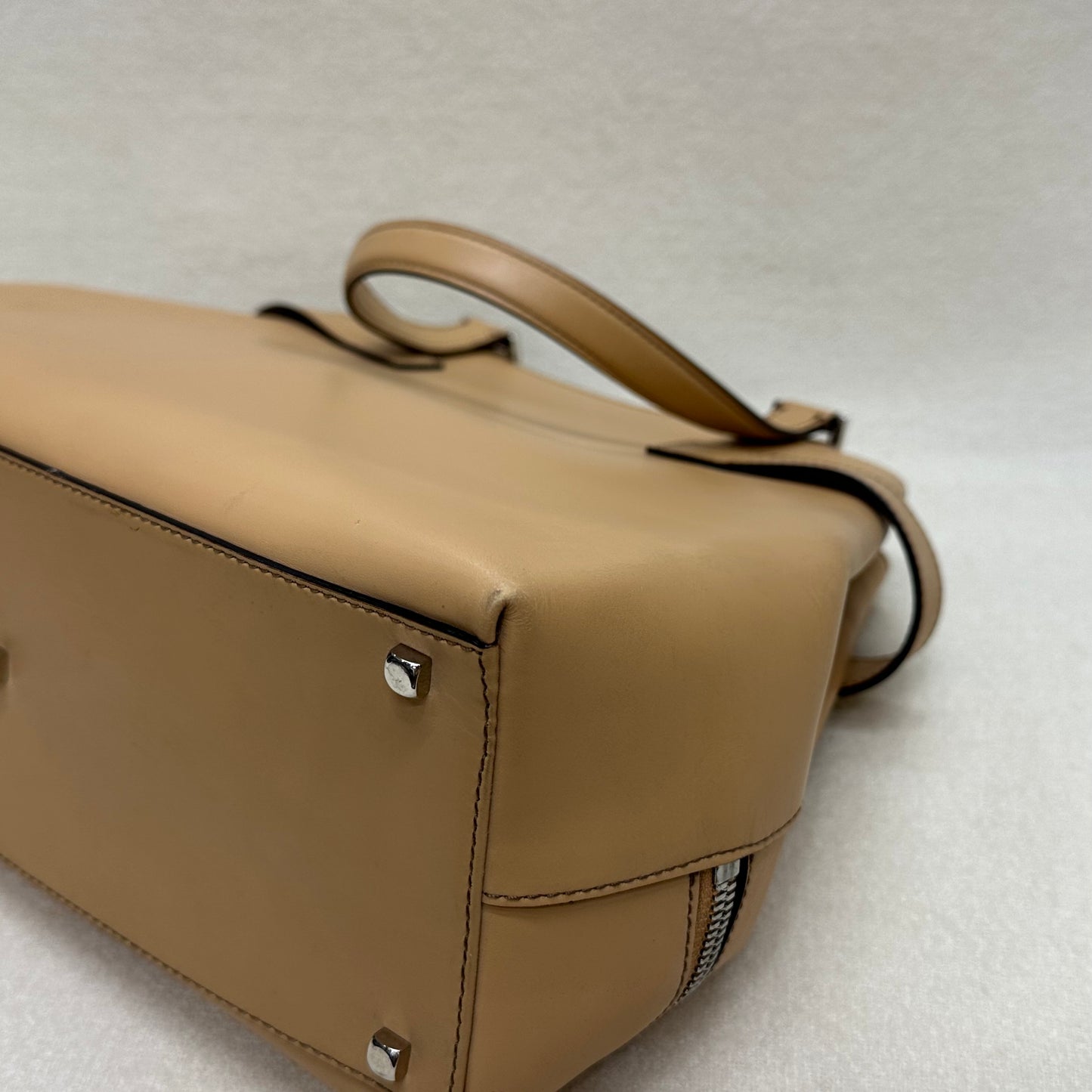 Salvatore Ferragamo 米色皮革手提包 [二手]