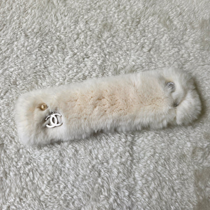 シャネル ココマーク ラパン パールエフェクト ウィンタースカーフ（ラビットファー付き アイボリー）【中古】