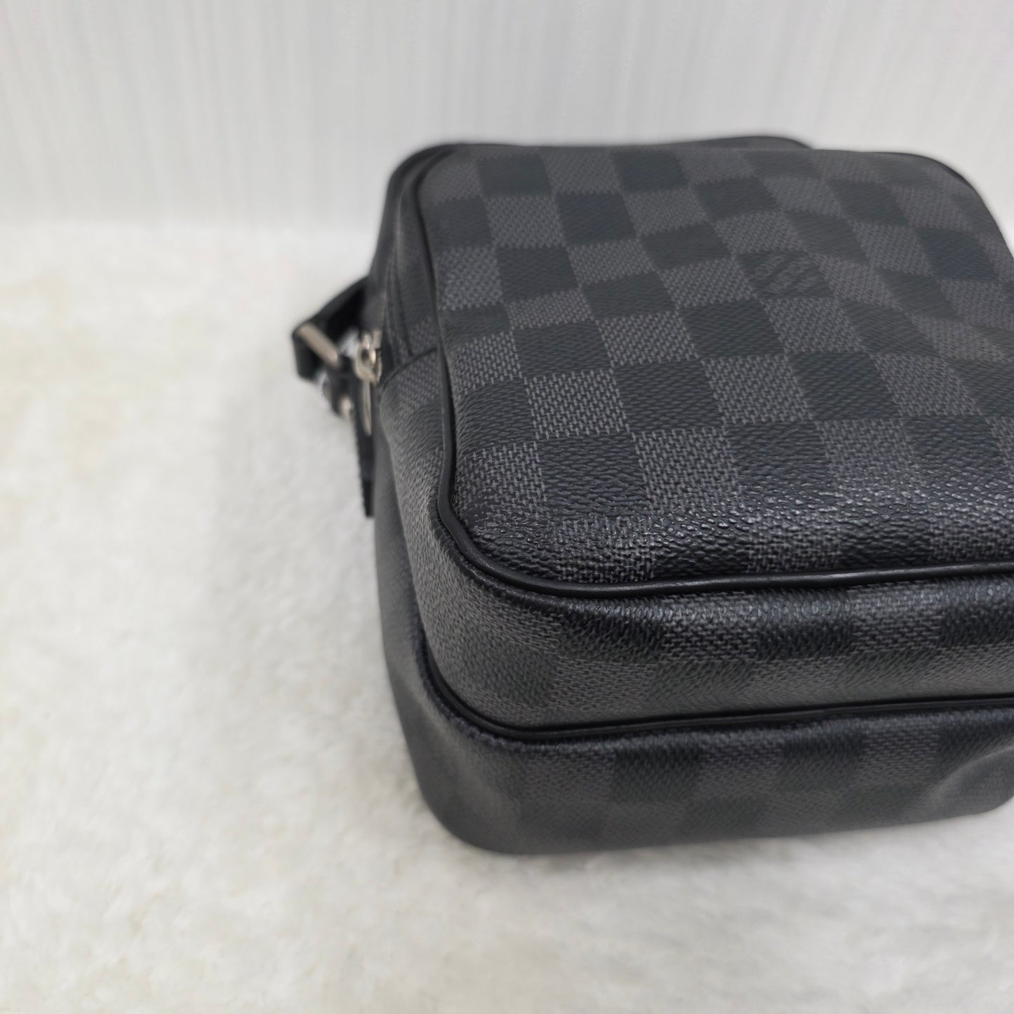 路易威登 Damier Graphite Rem N41446 单肩包 灰色 黑色 银色五金 斜挎包/手拿包 [二手] 