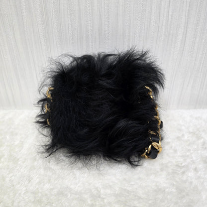 CHANEL チェーンショルダーミニバッグ ファー×ブラック【中古】 
