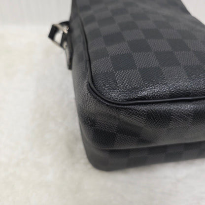 路易威登 Damier Graphite Rem N41446 单肩包 灰色 黑色 银色五金 斜挎包/手拿包 [二手] 