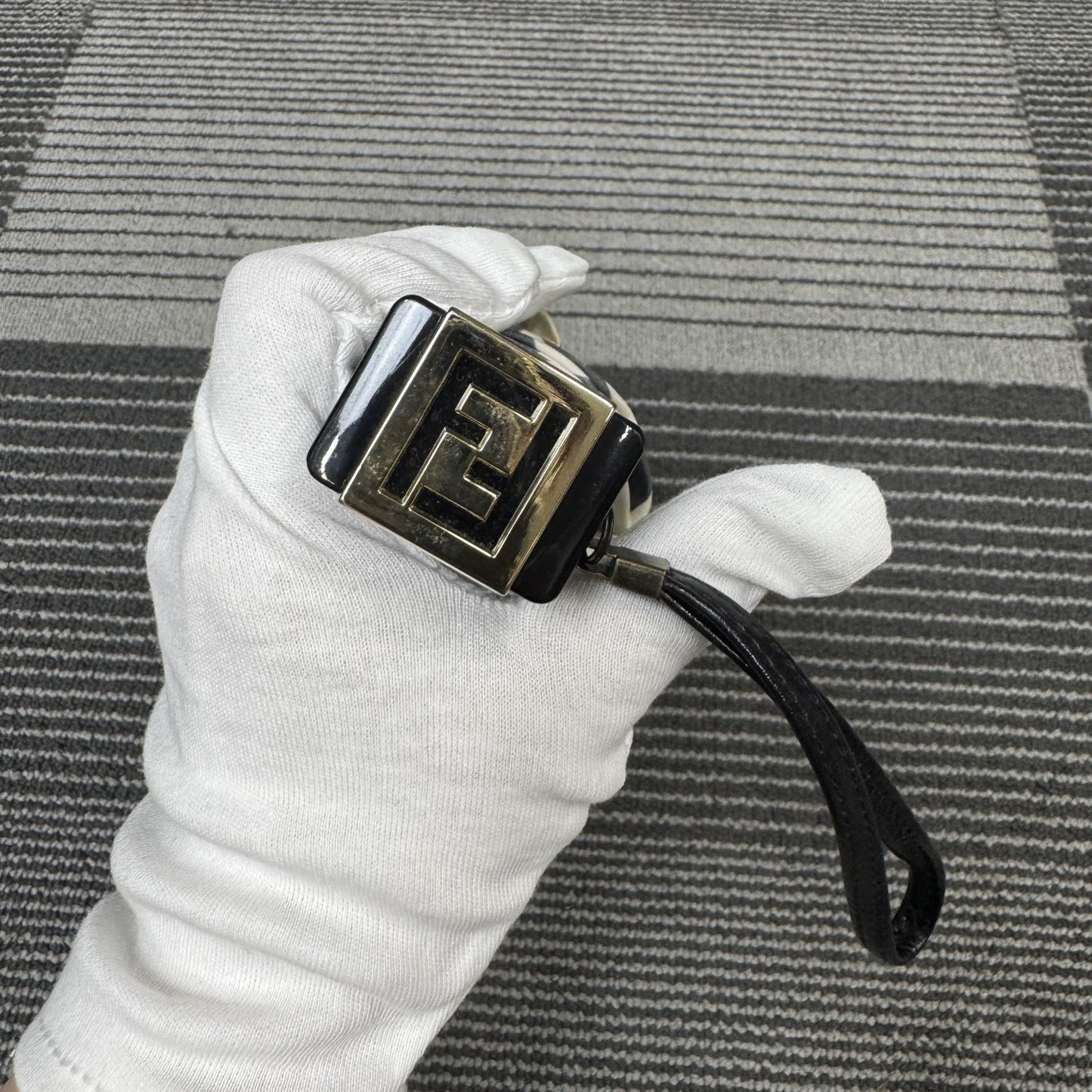 フェンディ 折りたたみ傘【中古】 