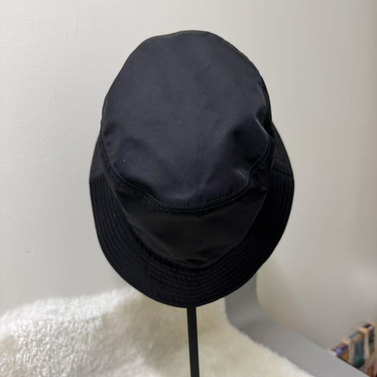 Burberry 黑色尼龙帽 [二手] 