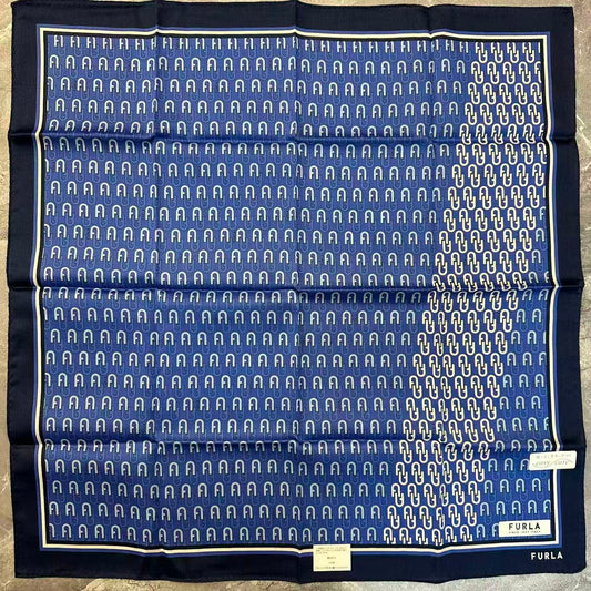 FURLA ハンカチ【中古】 