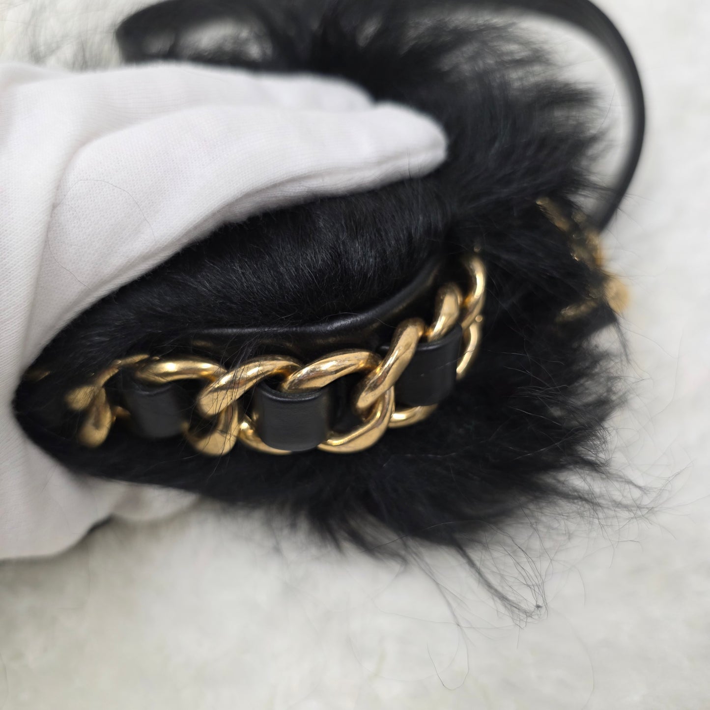 CHANEL チェーンショルダーミニバッグ ファー×ブラック【中古】 
