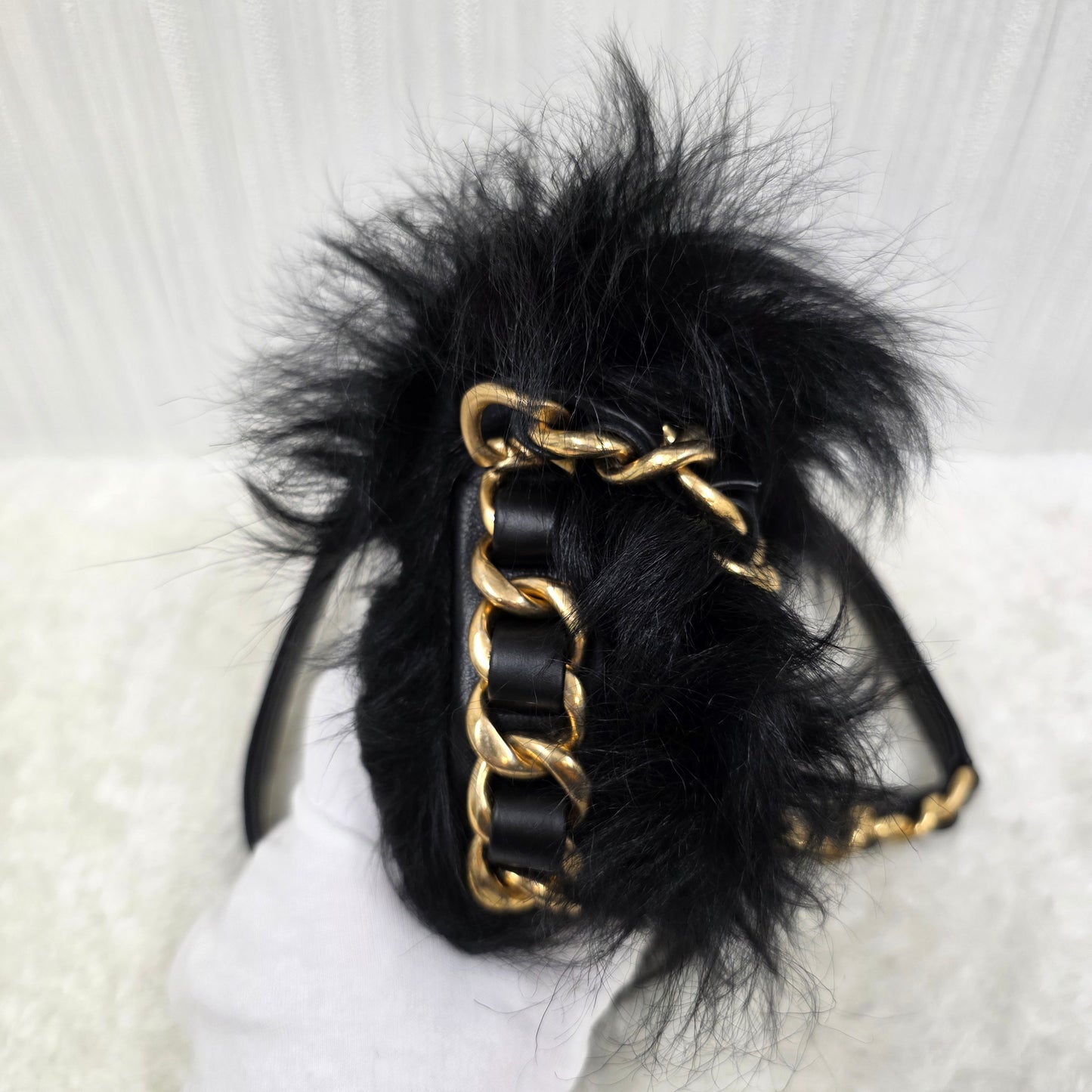CHANEL チェーンショルダーミニバッグ ファー×ブラック【中古】 