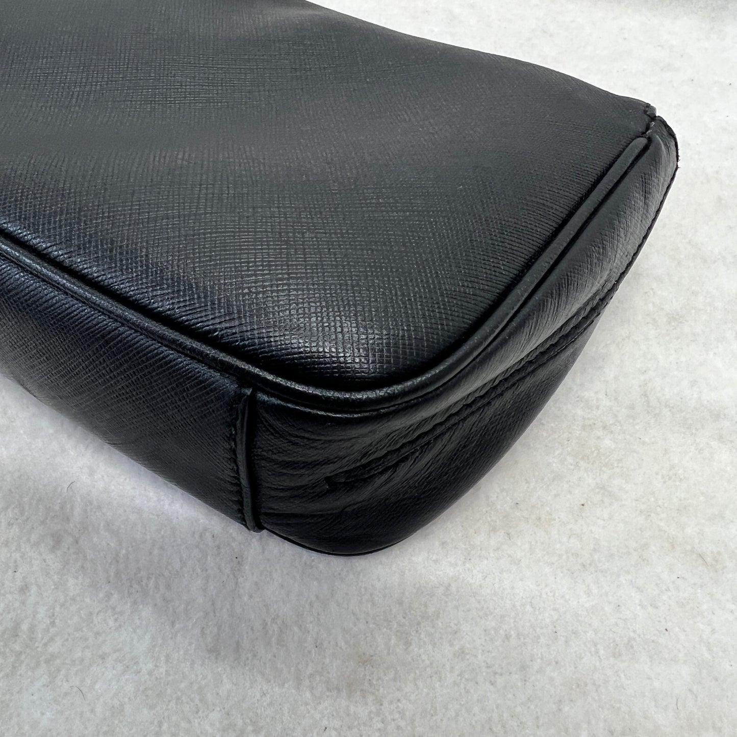 Ferragamo Black Leather Chain Bag [Pre-Owned]