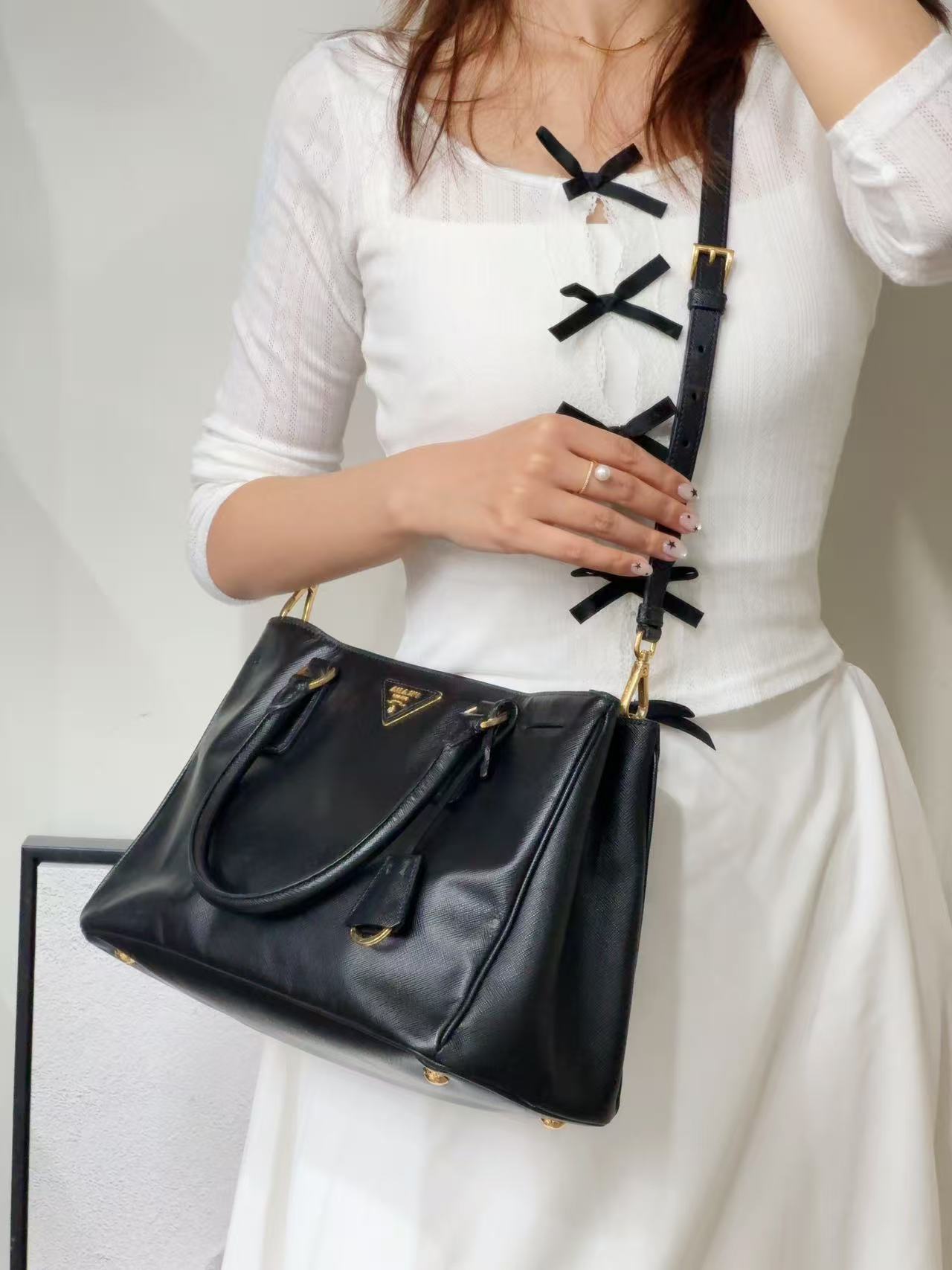 PRADA Handbag [Pre-Owned]