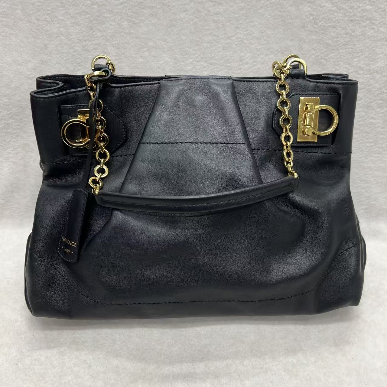 Ferragamo Vara Buckle Shoulder Bag [Pre-Owned]