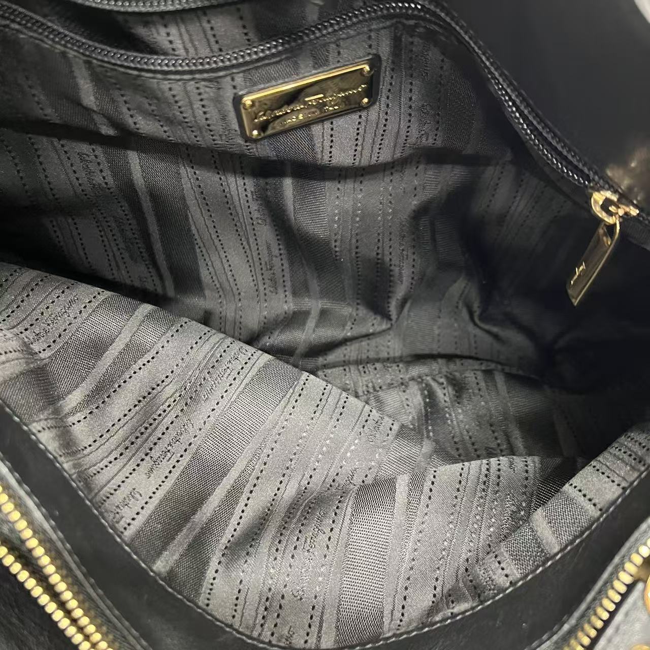 Ferragamo Vara Buckle Shoulder Bag [Pre-Owned]