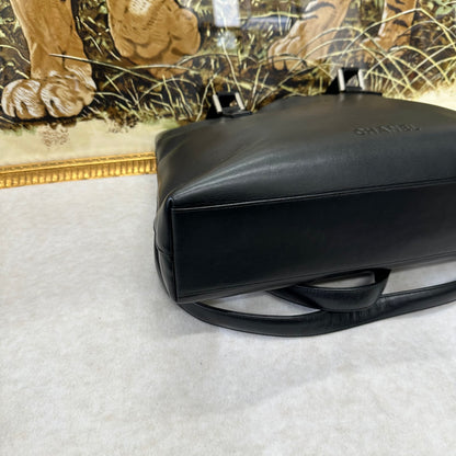 CHANEL Black Shoulder Tote Bag [Pre-Owned]