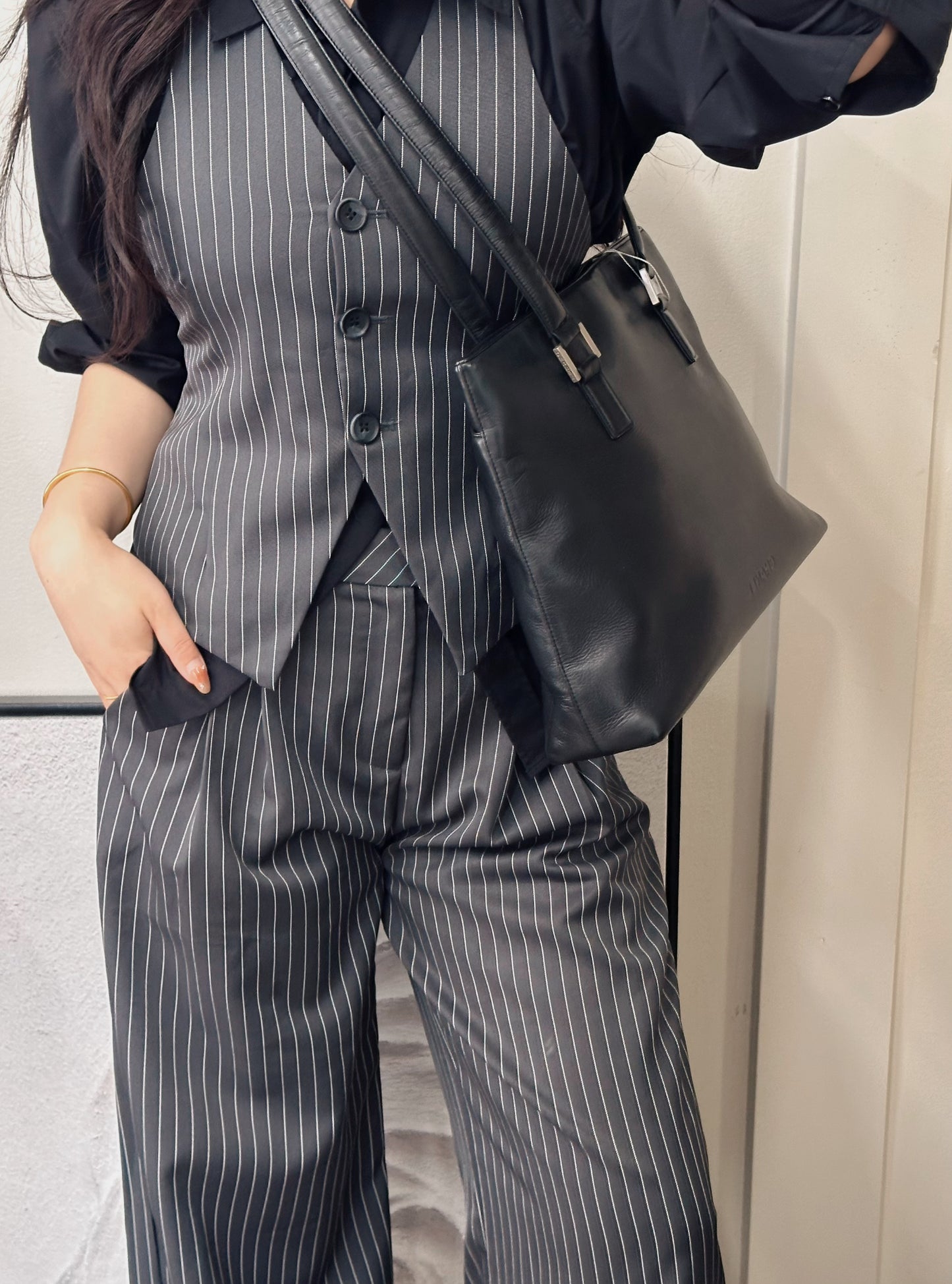 CHANEL Black Shoulder Tote Bag [Pre-Owned]