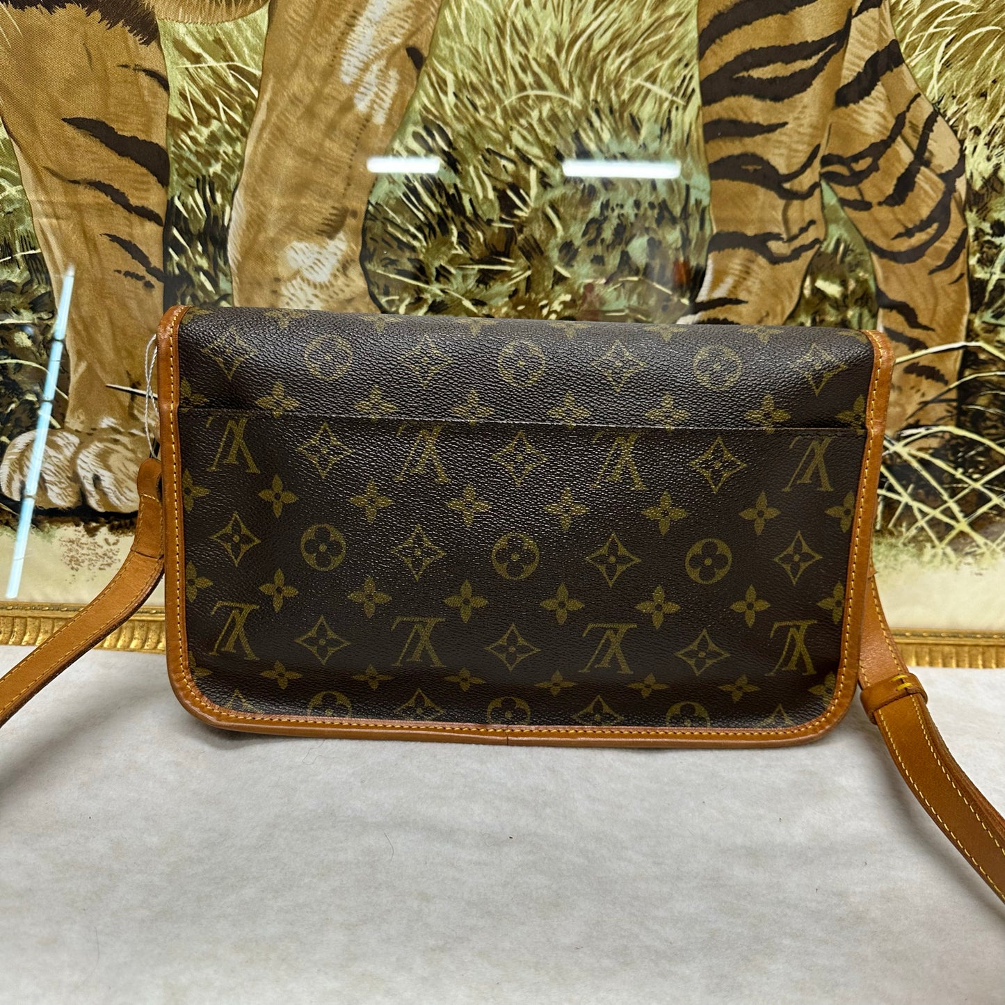 LV Monogram Cambridge Messenger Bag（二手）