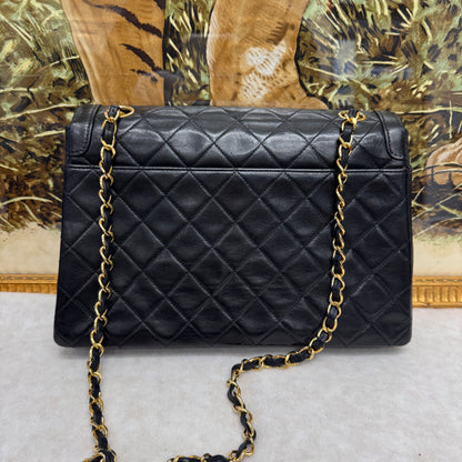 Chanel Vintage Flap Bag [used]