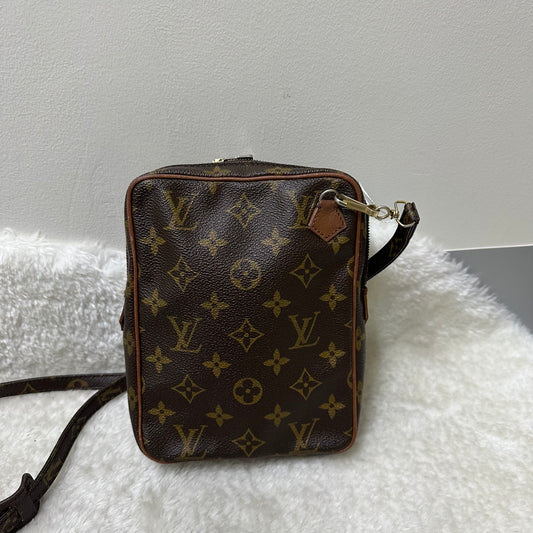 LV Monogram Camera Bag [Pre-Owned]