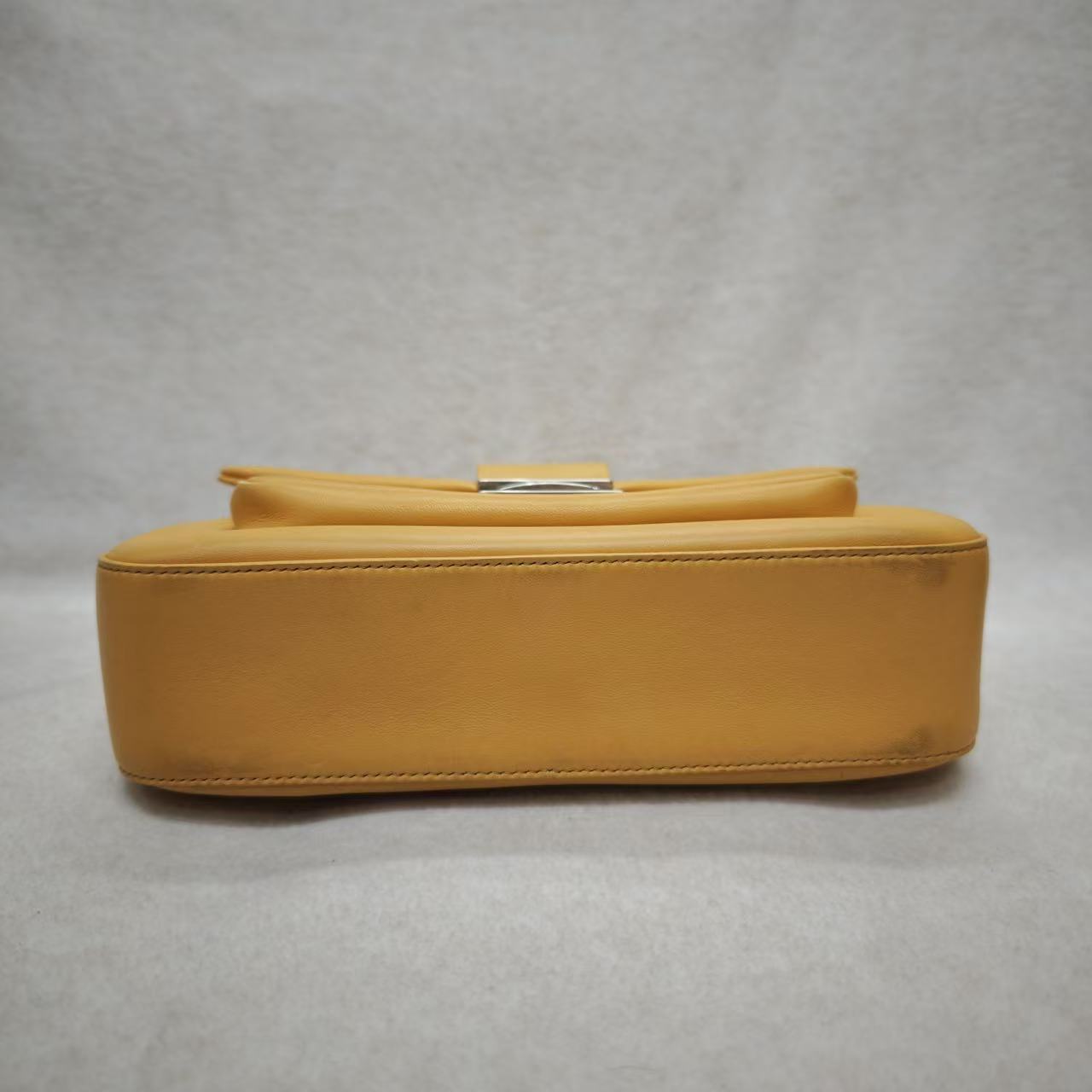 Fendi Logo Chain Bag [Pre-Owned]