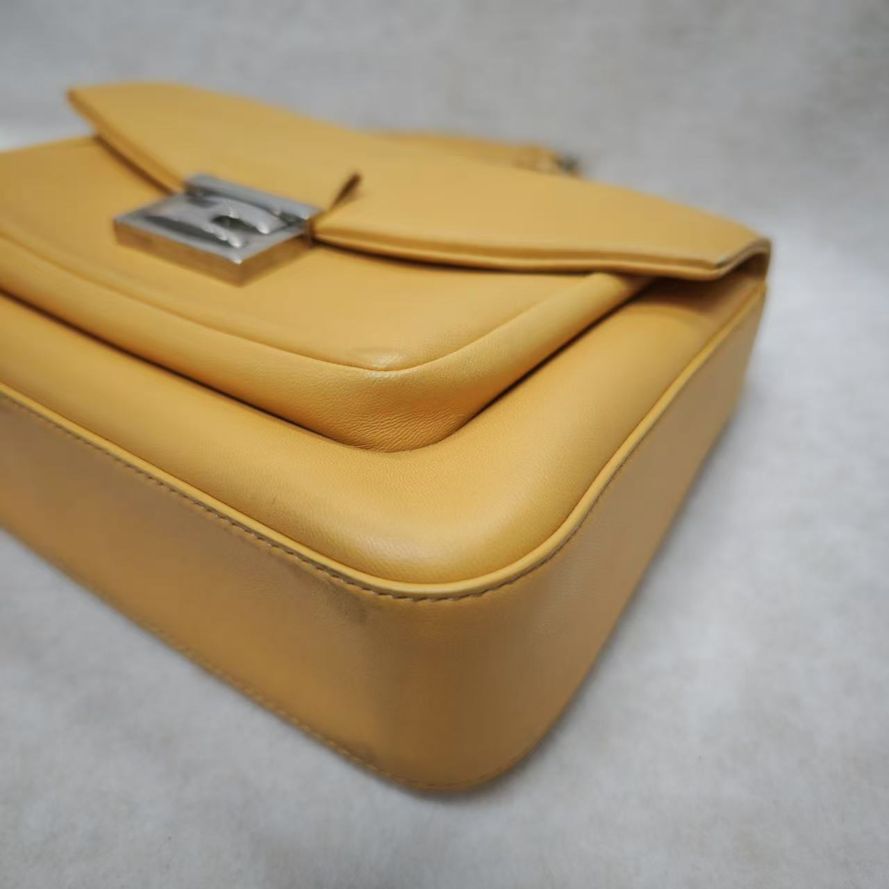 Fendi Logo Chain Bag [Pre-Owned]