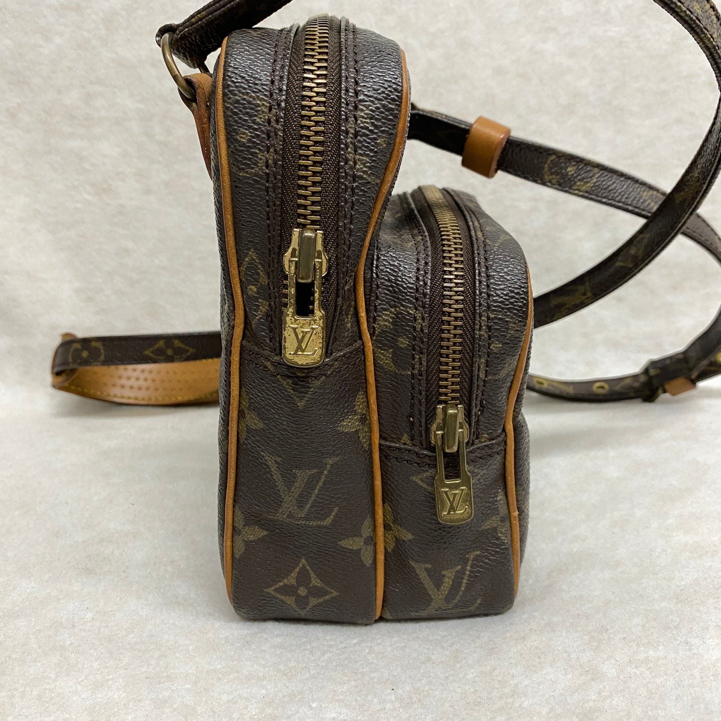 LV Monogram Camera Bag [Pre-Owned]