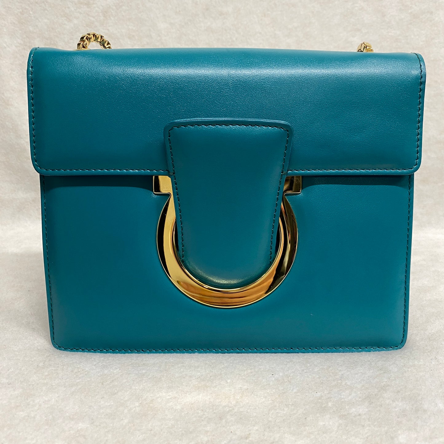 Ferragamo Leather Vara Buckle Logo Shoulder and Clutch Bag [Pre-Owned]