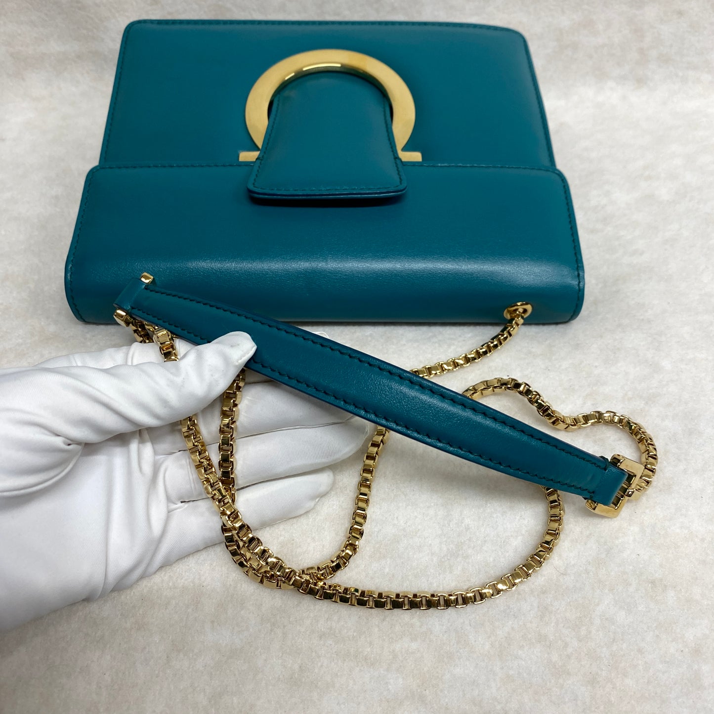 Ferragamo Leather Vara Buckle Logo Shoulder and Clutch Bag [Pre-Owned]