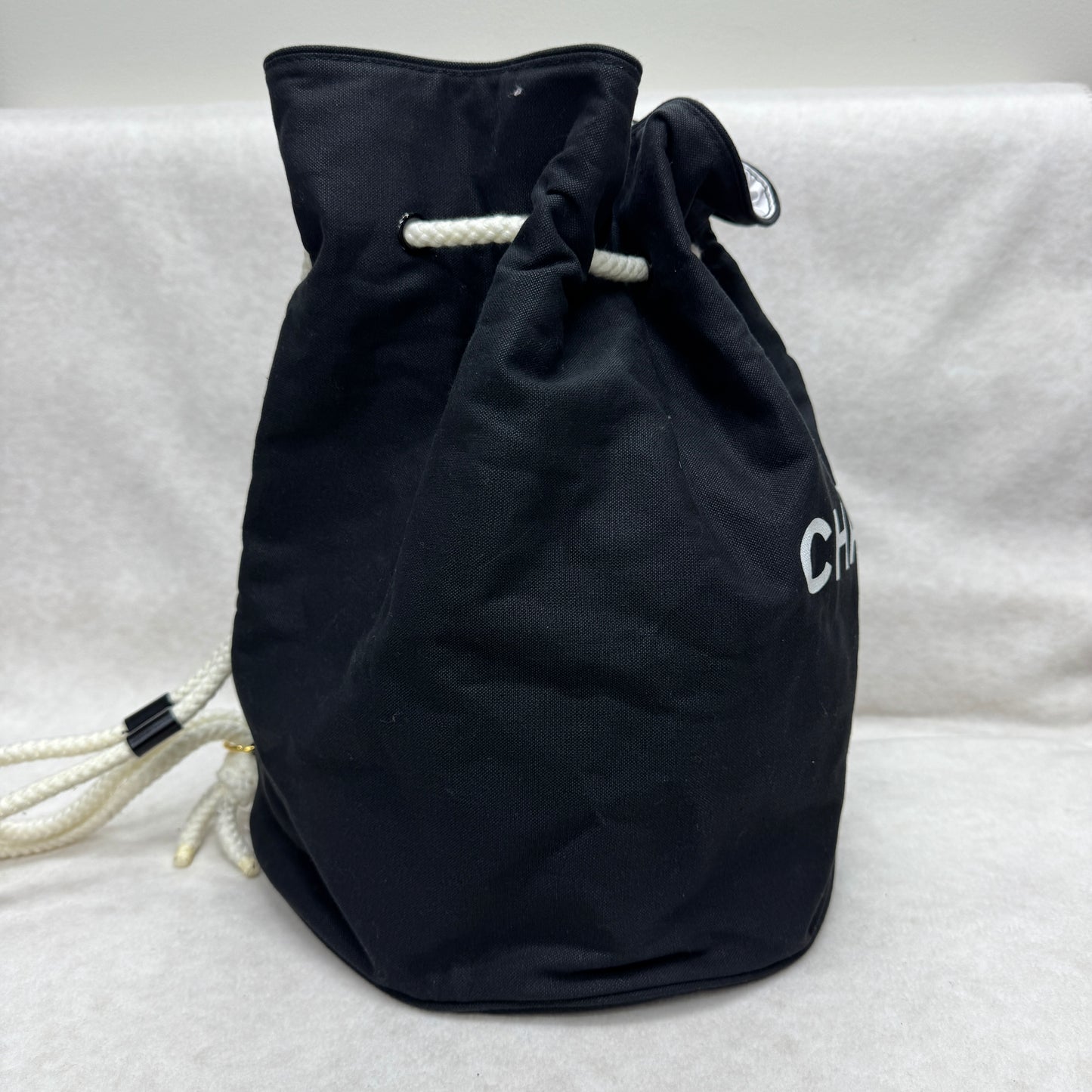 Chanel Black and White Canvas Bucket bag [Pre-owned]
