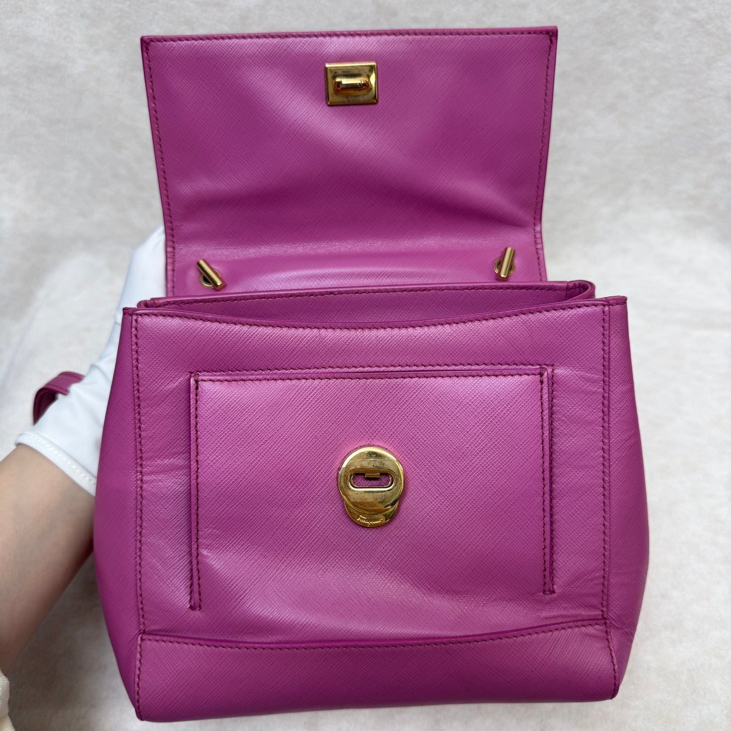 Salvatore Ferragamo Bow Handbag [Pre-Owned]