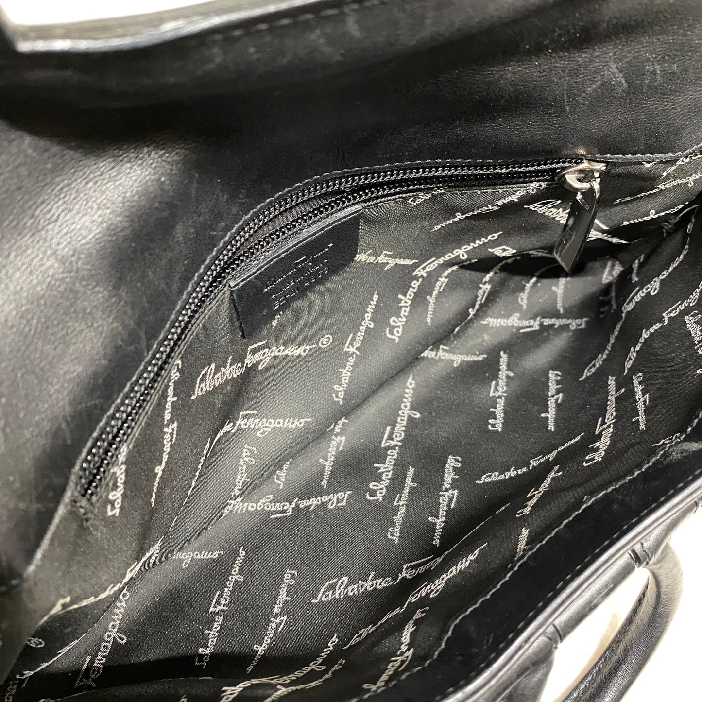 Ferragamo Vara Leather Bag [used]