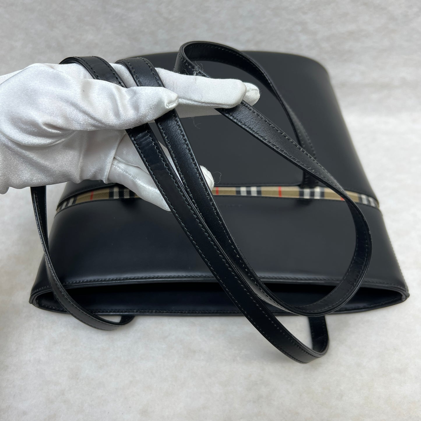 Burberry Bucket Bag [Pre-Owned]